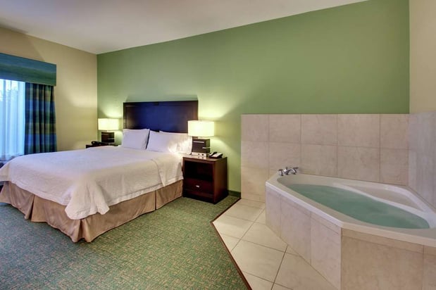 Images Hampton Inn Vernon