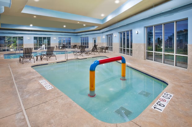 Images Holiday Inn Express & Suites Milwaukee NW – Park Place by IHG