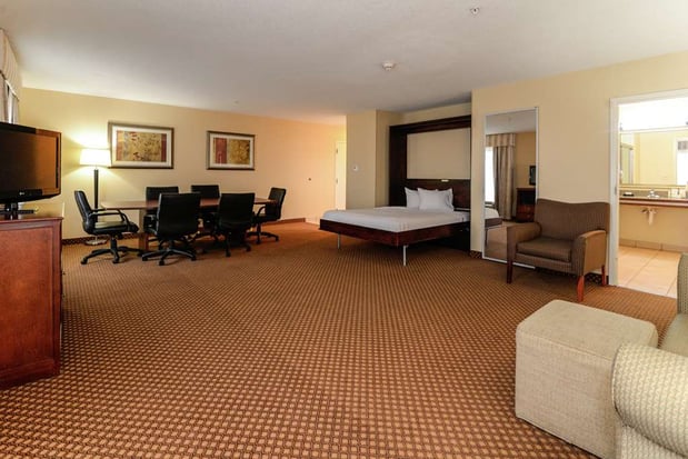 Images Hampton Inn & Suites Detroit/Chesterfield Township