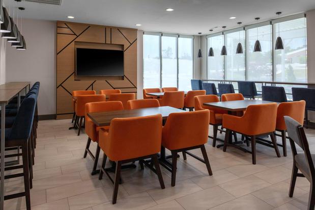 Images Holiday Inn Express Rocky Mount – Sports Center by IHG