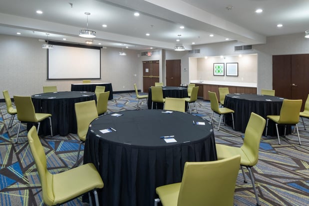 Images Holiday Inn Express & Suites Arlington (I-20-Parks Mall) by IHG