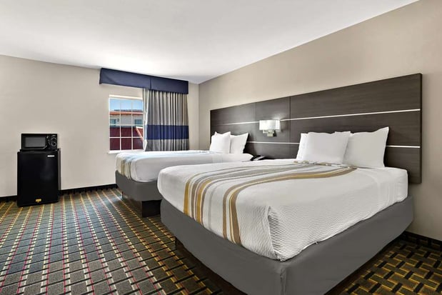 Images SureStay Plus by Best Western Tulsa East
