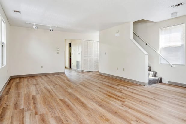 Images Monterey Place