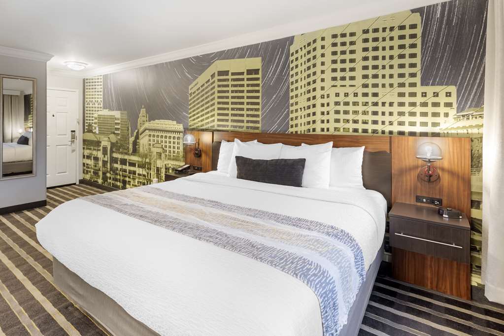 Suite 1 King