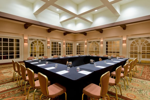 Images Crowne Plaza Albuquerque by IHG