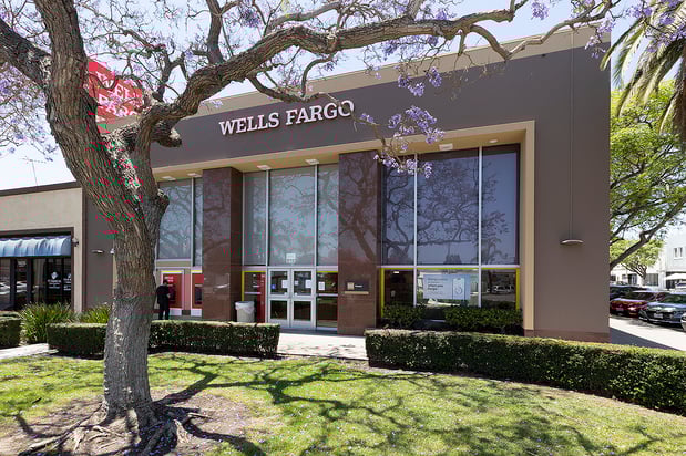 Images Wells Fargo Bank