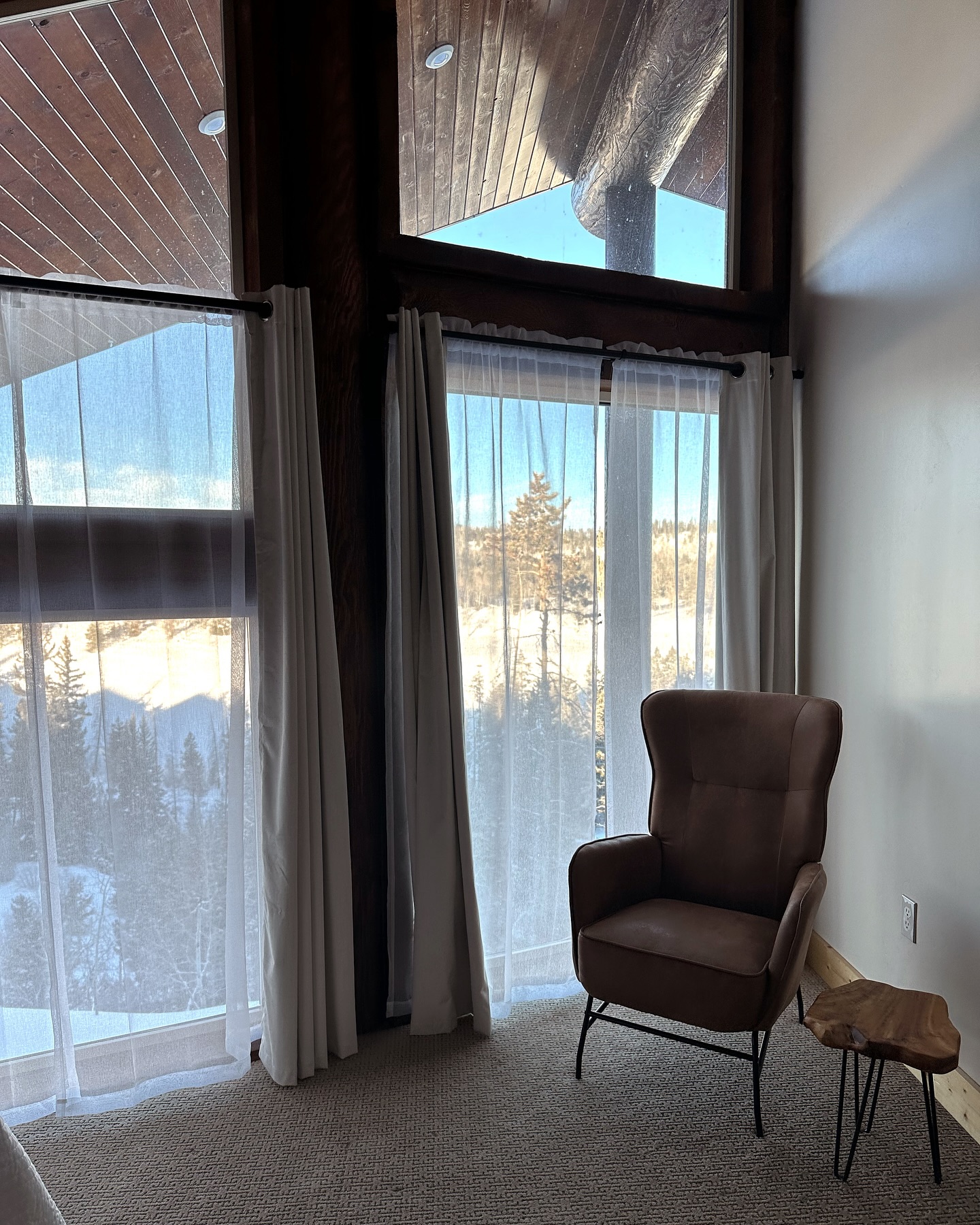 The Cabins at Bear River Lodge Image