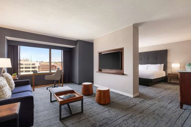 Images Hotel Champlain Burlington, Curio Collection by Hilton