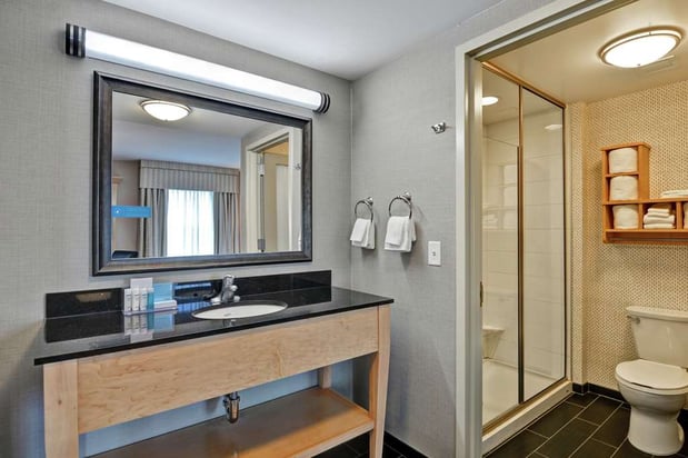 Images Hampton Inn & Suites Raleigh/Crabtree Valley