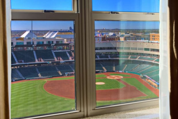 Images Hampton Inn & Suites Oklahoma City-Bricktown