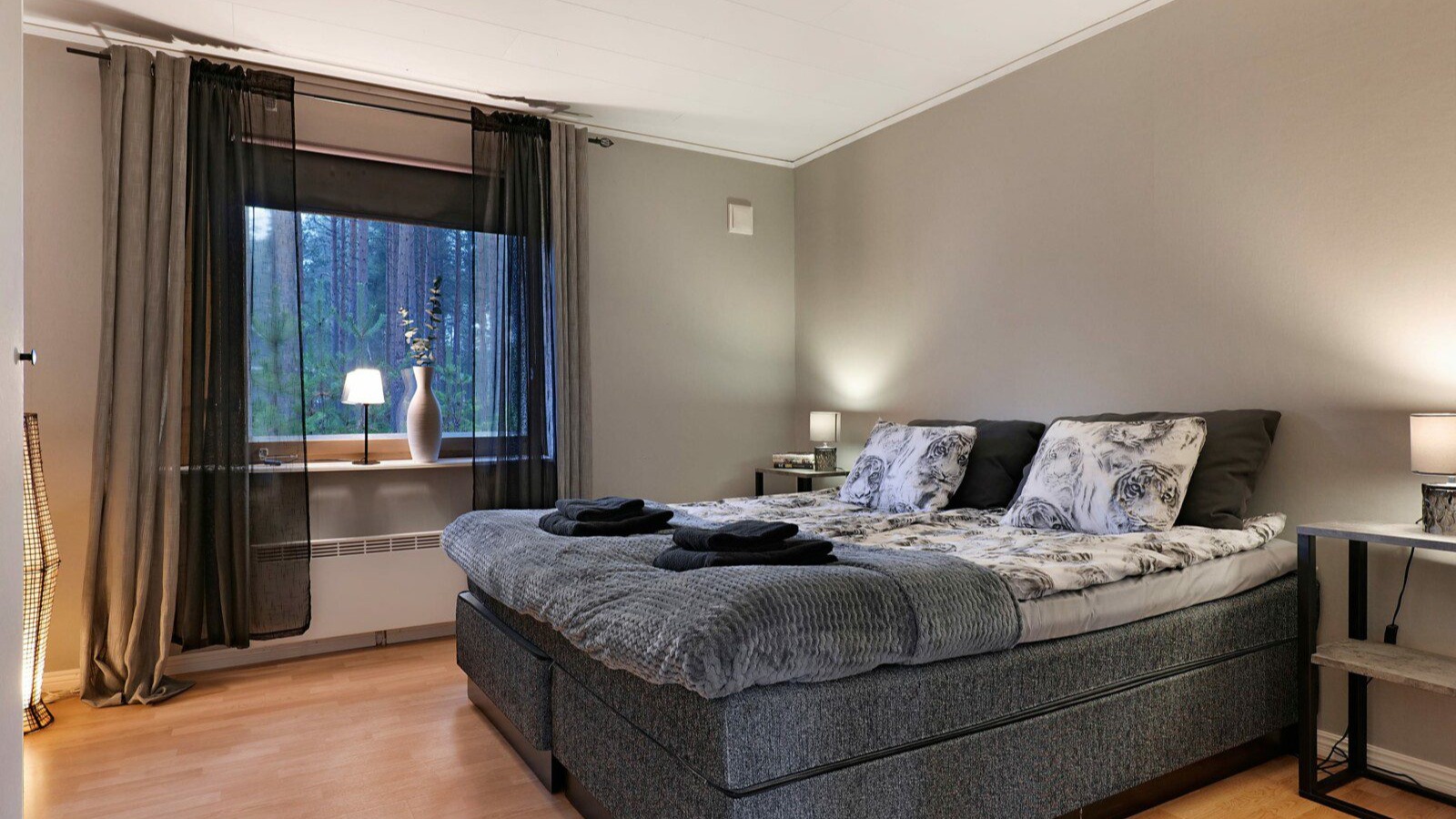 Images Guestly Homes - Homely house perfect for workers