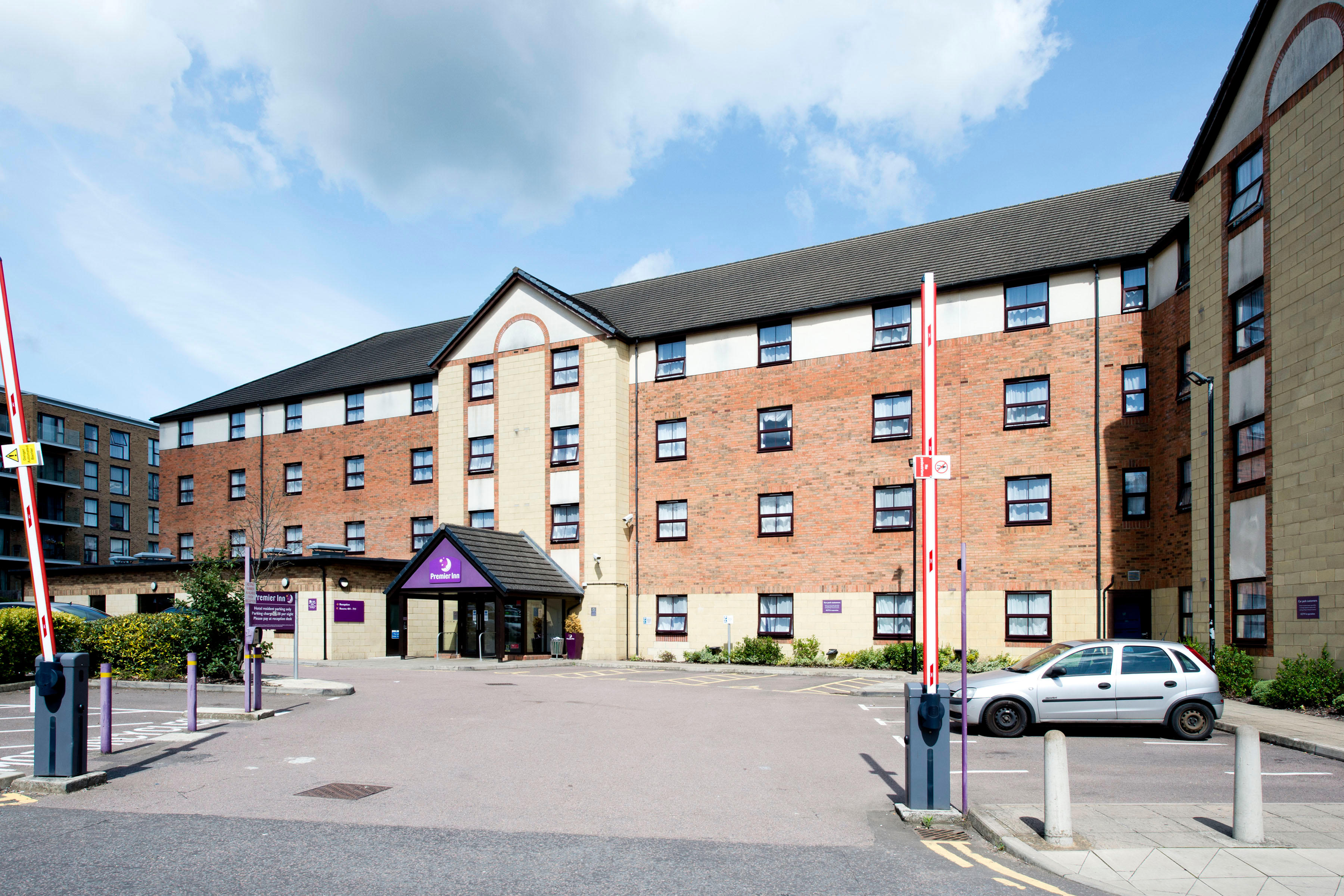 Premier Inn London Edgware hotel Premier Inn London Edgware hotel Edgware 03333 211259