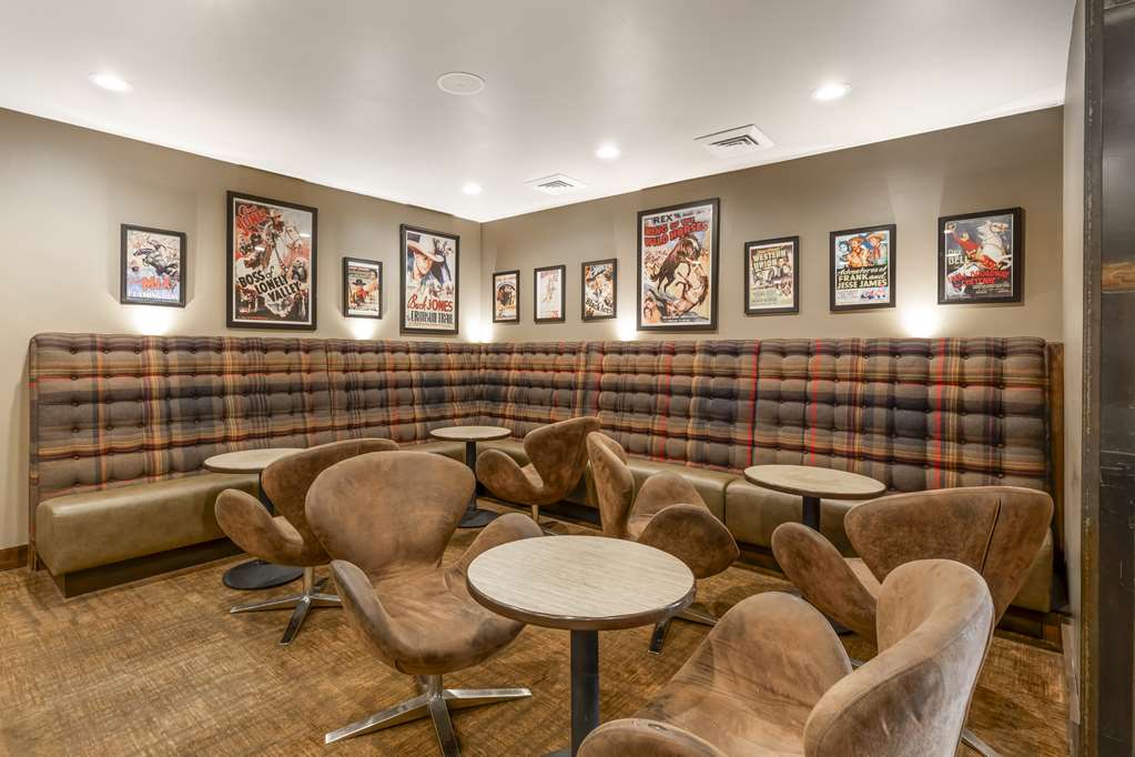 Bar / Lounge