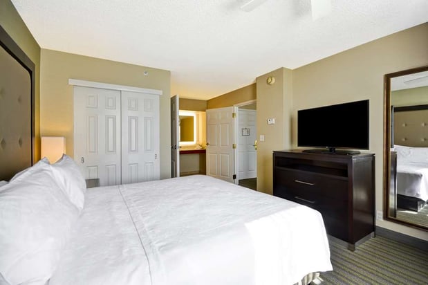 Images Homewood Suites by Hilton Dulles Int'l Airport