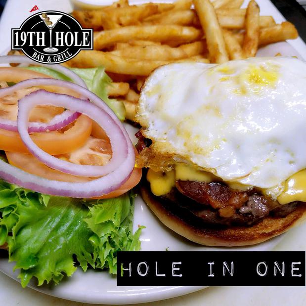 Images 19th Hole Bar & Grill