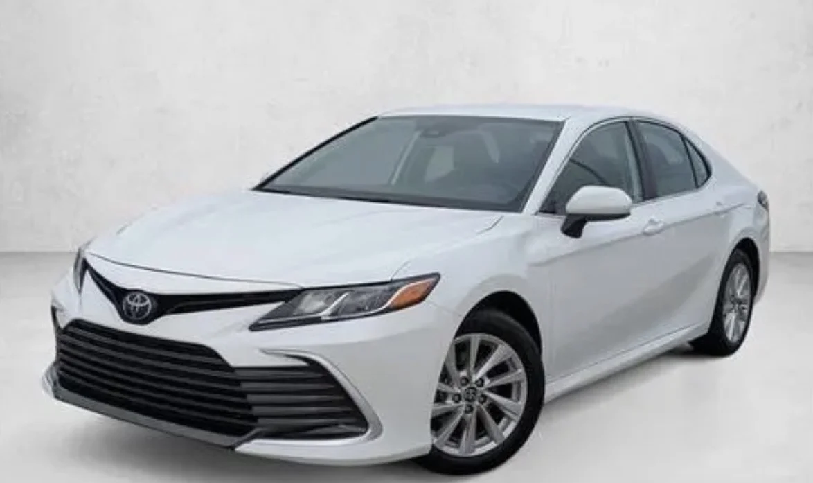 2024 Camry LE, pearl white, 39 MPG hwy, spacious & comfortable, $57/day 