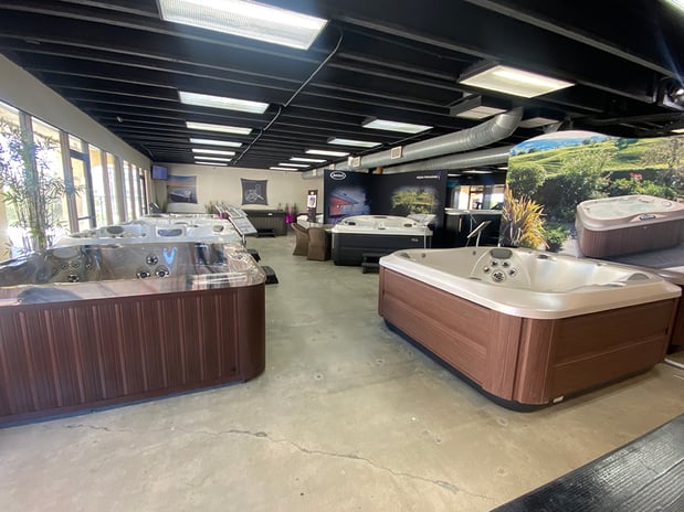 Images Aqua Paradise - Jacuzzi Hot Tubs - Carlsbad