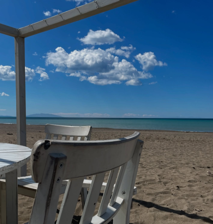 Images Santa Lucia - Beach e Restaurant