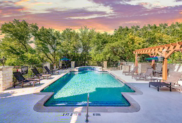 Images MAA Barton Creek