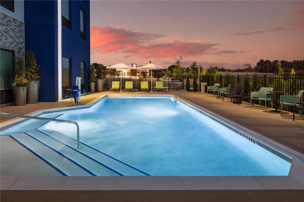 Images Tru by Hilton Cleveland