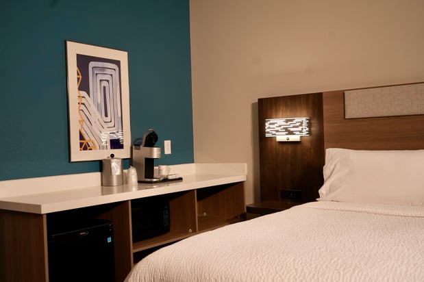 Images Holiday Inn Express & Suites Jackson - Flowood by IHG