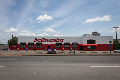 Tire Discounters on 1931 Church Street in Nashville