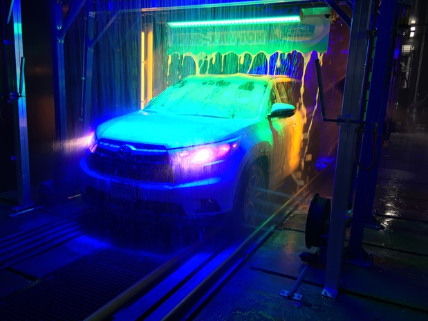 Images Whistle Express Car Wash