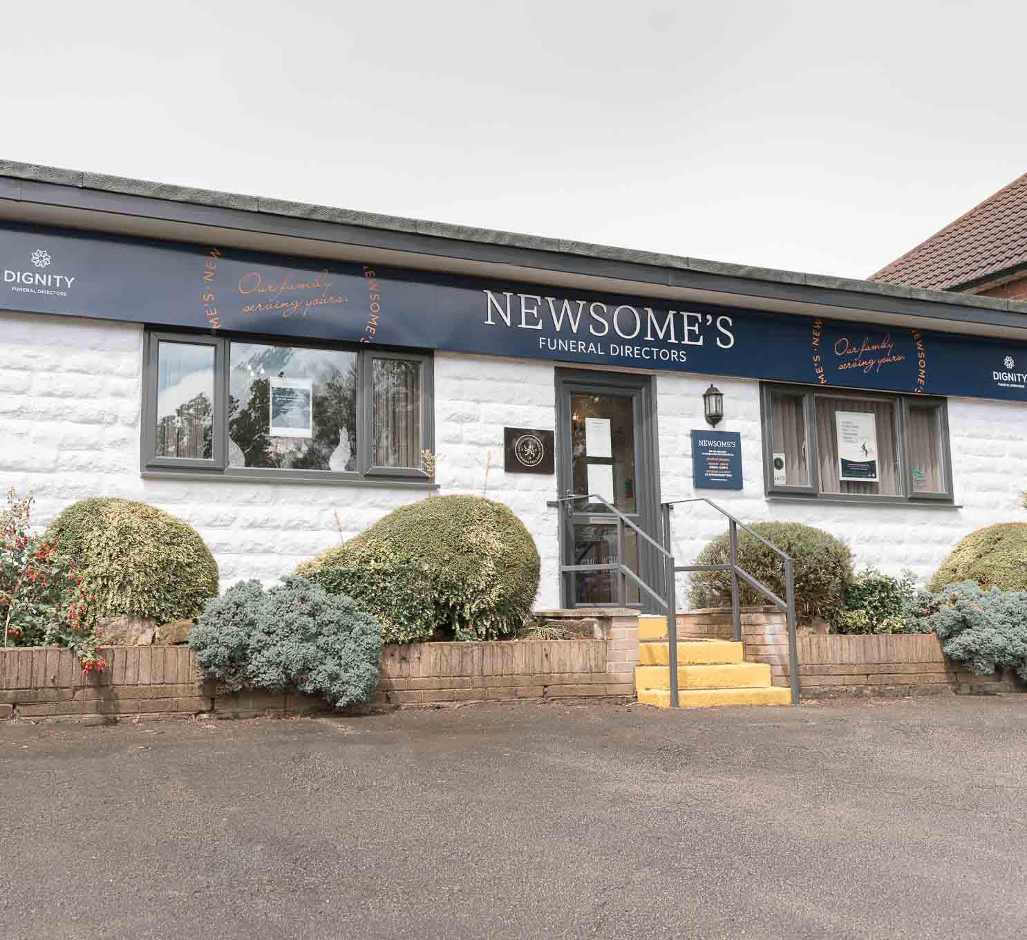 Images Newsome's Funeral Directors