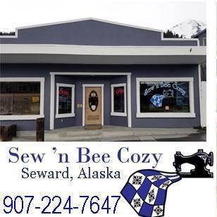 Sew 'n Bee Cozy Logo