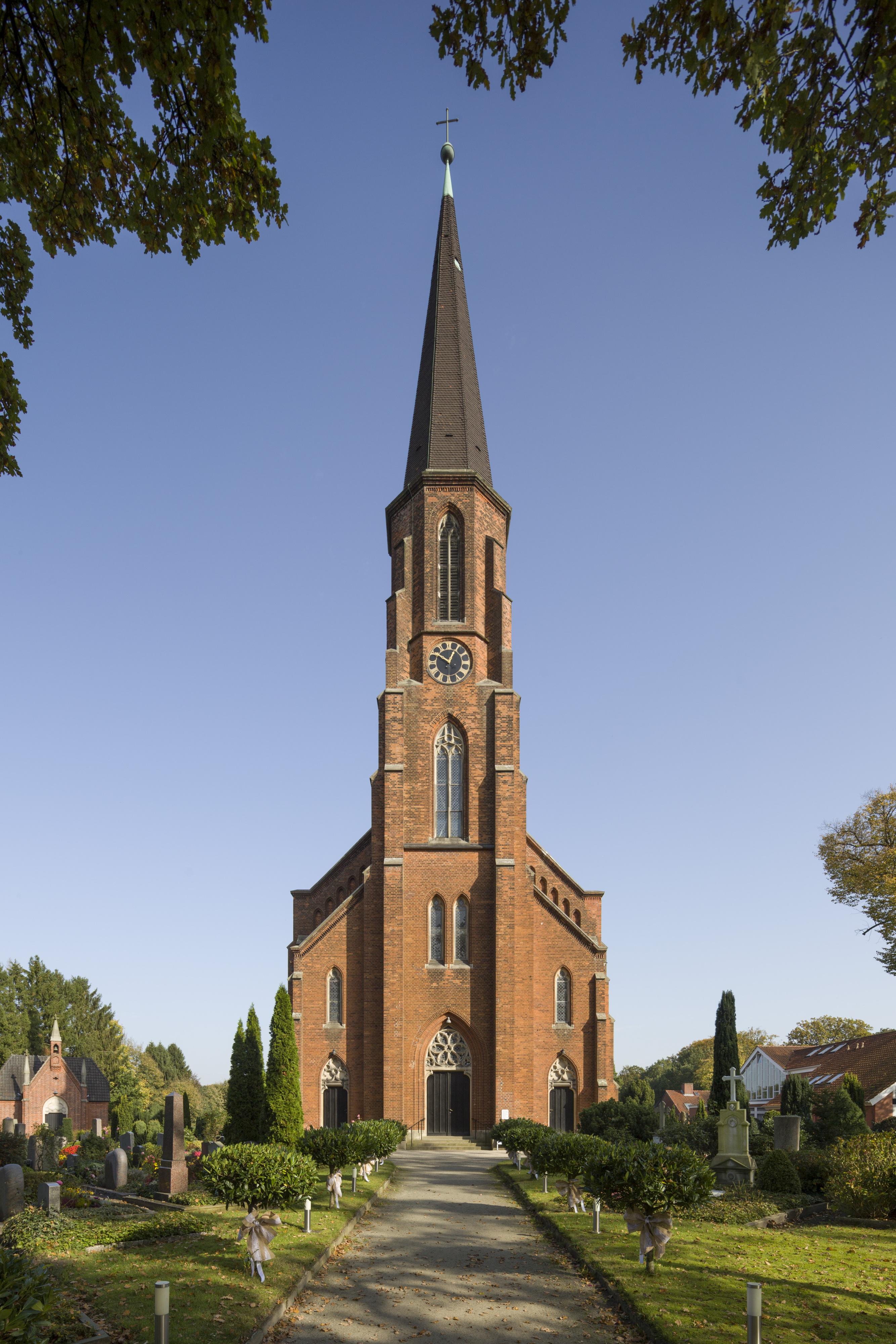 Bild 1 Kirche St. Johann zu Oberneuland - Kirchengemeinde Oberneuland in Bremen