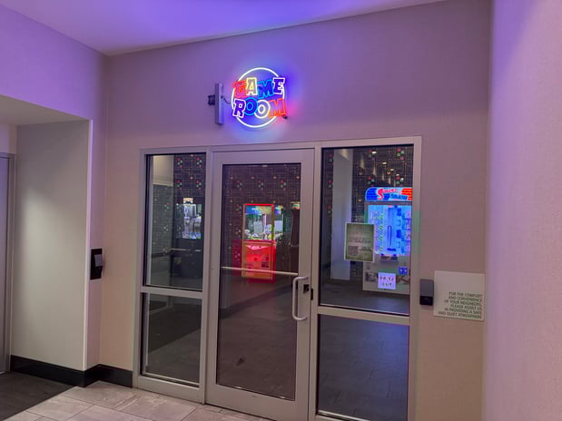 Images Holiday Inn Omaha Downtown - Waterpark by IHG