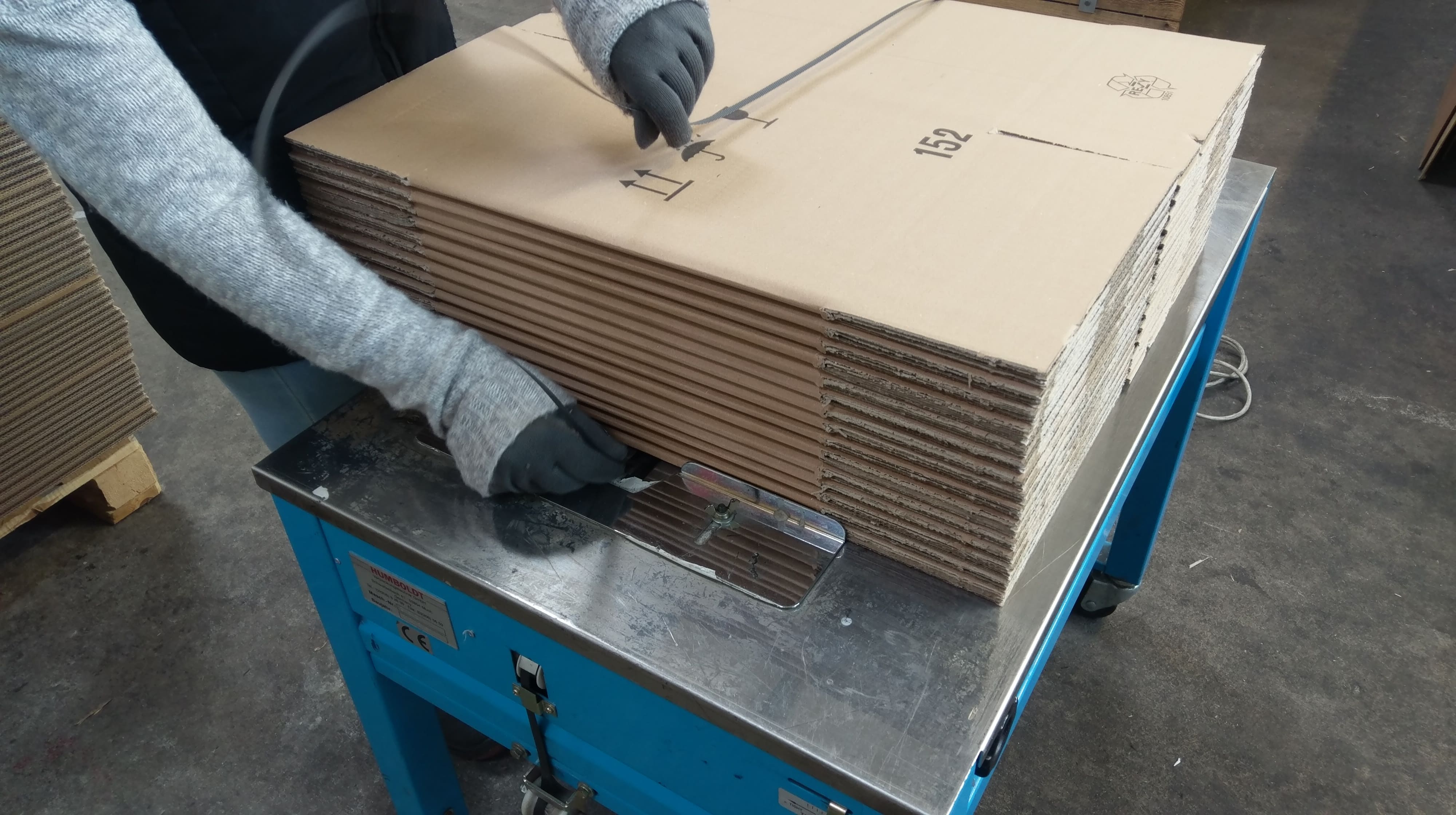 Parisi-Patten Verpackungen, Zum Frenser Feld 1 in Bergheim