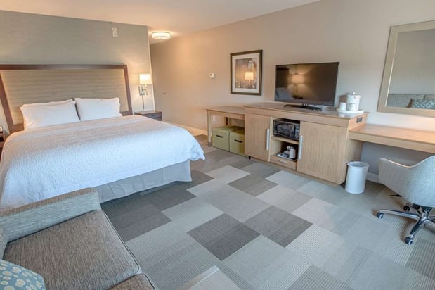 Images Hampton Inn Amesbury