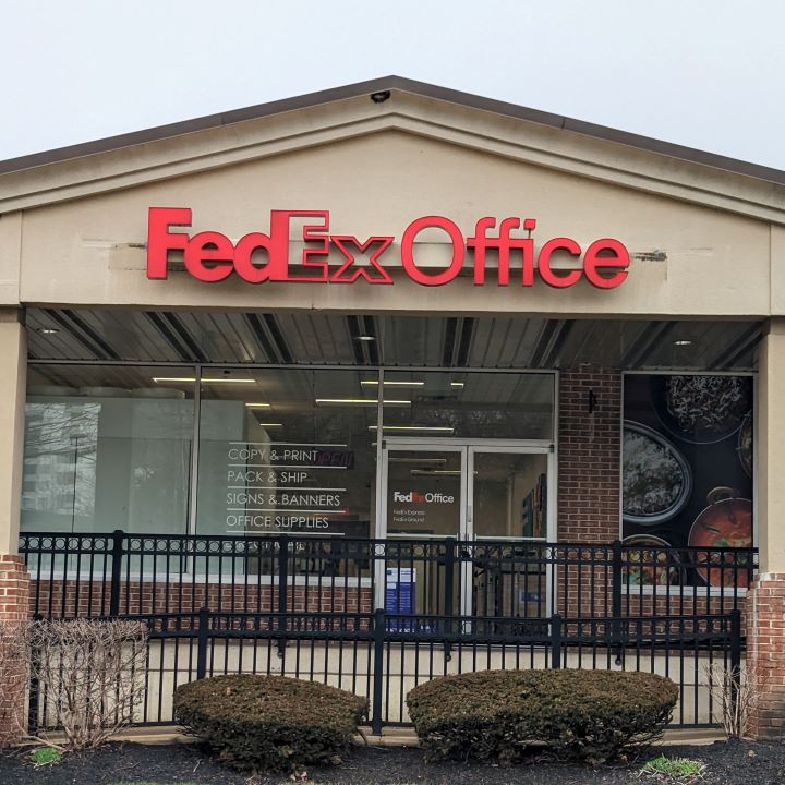 Exterior photo of FedEx Office location at 256 W Dekalb Pike\t Print quickly and easily in the self-service area at the FedEx Office location 256 W Dekalb Pike from email, USB, or the cloud\t FedEx Office Print & Go near 256 W Dekalb Pike\t Shipping boxes and packing services available at FedEx Office 256 W Dekalb Pike\t Get banners, signs, posters and prints at FedEx Office 256 W Dekalb Pike\t Full service printing and packing at FedEx Office 256 W Dekalb Pike\t Drop off FedEx packages near 256 W Dekalb Pike\t FedEx shipping near 256 W Dekalb Pike