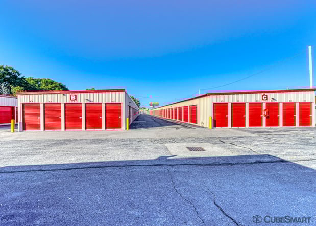 Images CubeSmart Self Storage