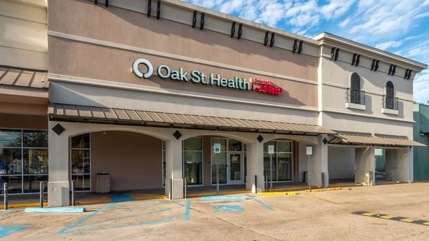 Images Oak Street Health South Claiborne Primary Care Clinic
