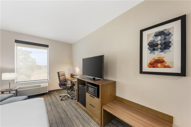 Images Best Western Green Oak Inn & Suites