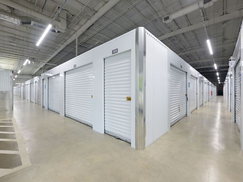 Images Extra Space Storage