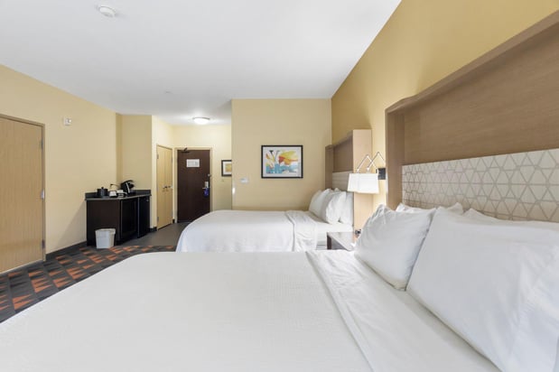 Images Holiday Inn & Suites Waco Northwest by IHG
