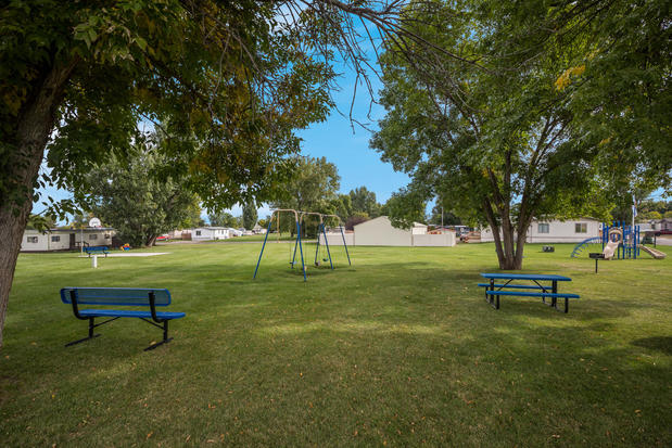 Images West Park Village