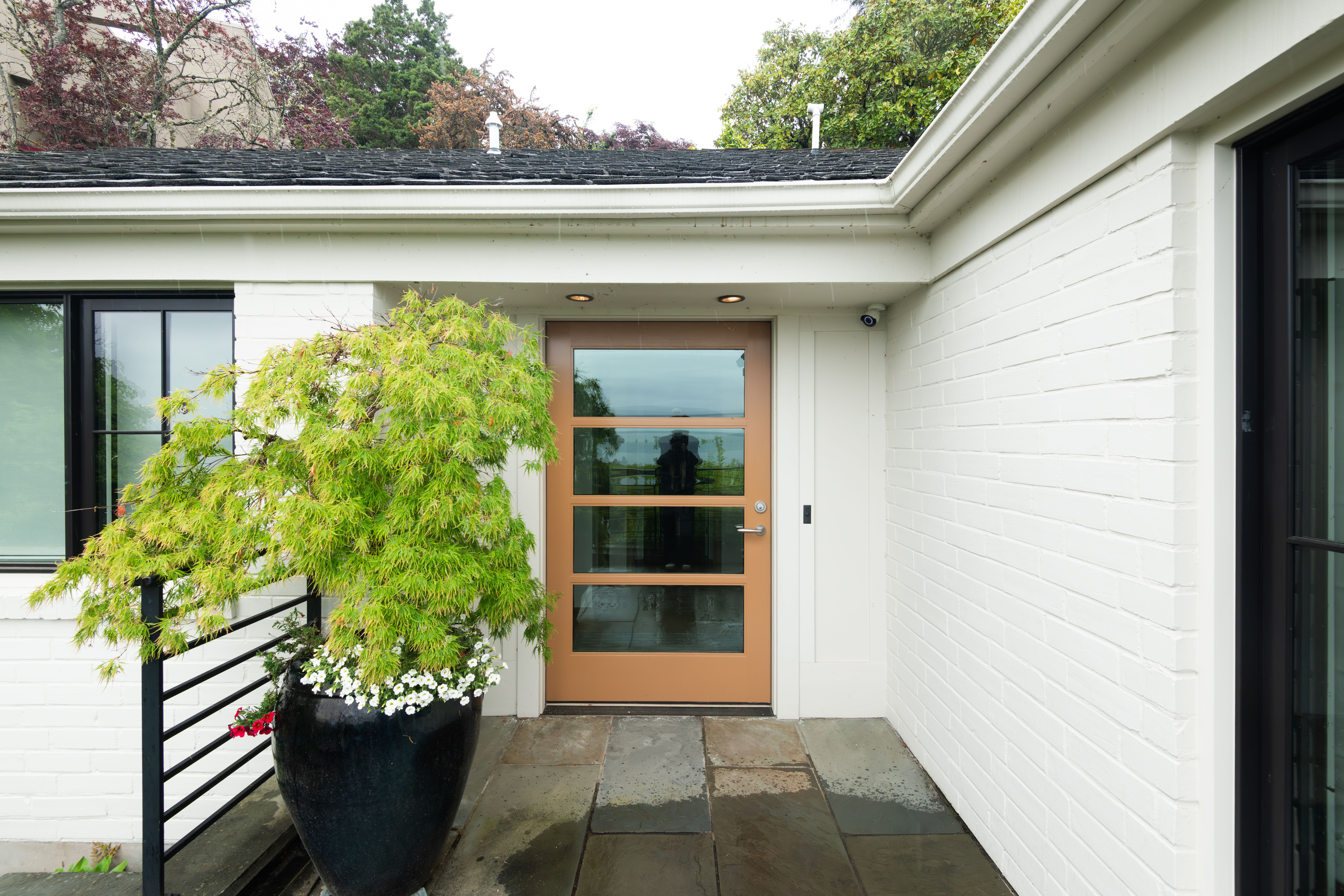 Front of the Sokolove Law Seattle, Washington Mesothelioma Lawyer Office Center
