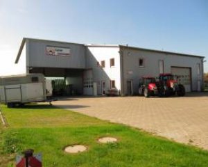 Günter Linnemann Fahrzeuge-Landtechnik Metallbau-Reifenservice, Elly-Beinhorn-Str. 2 in Ganderkesee