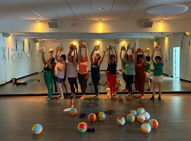 Images YogaSix Clermont