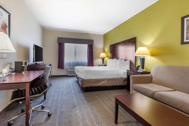 Images Best Western Plus Mansfield Inn & Suites