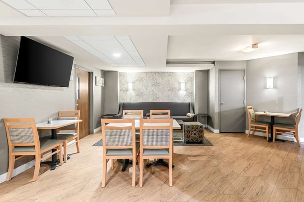 Images Best Western West Towne Suites