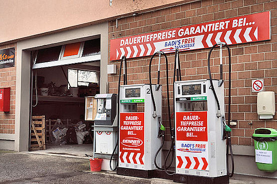 Badertscher - Handels und Invest AG, Gewerbestrasse 9 in Kleinandelfingen