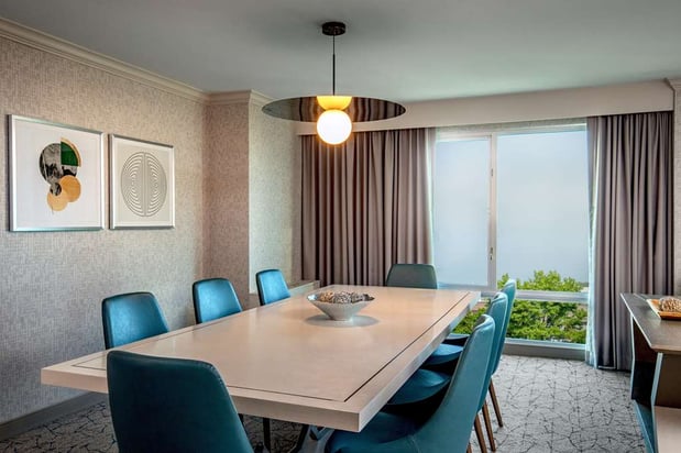 Images DoubleTree by Hilton Hotel Chicago - North Shore Conference Center