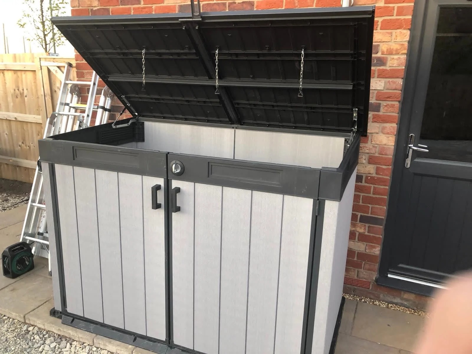 Photo