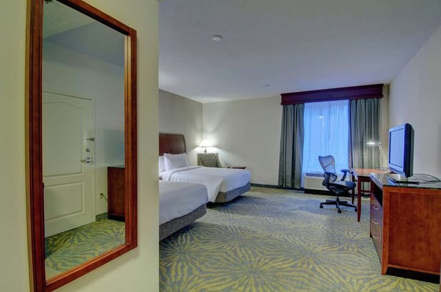 Images Hilton Garden Inn Norwalk