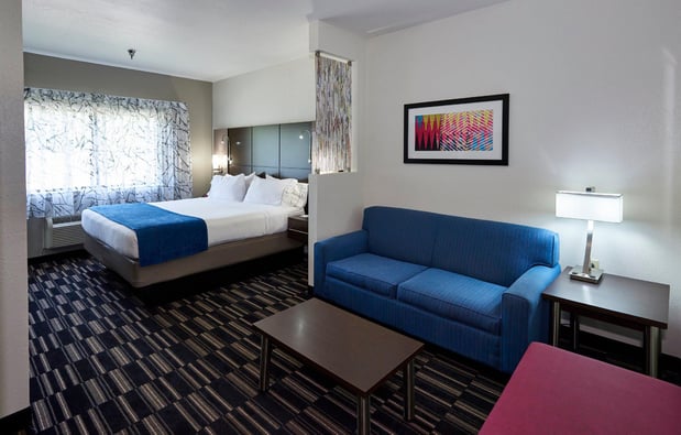 Images Holiday Inn Express & Suites Birmingham South - Pelham by IHG